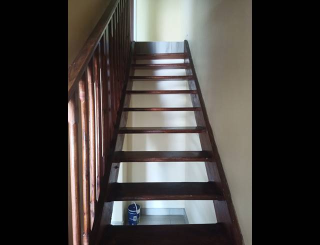 2 BEDROOM DUPLEX FOR SALE IN VAN RIEBEECK PARK